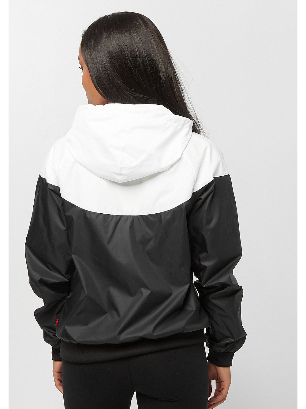 NIKE Windrunner Damen Jacke black/white bei SNIPES NIKE Windrunner Damen Jacke black/white bei SNIPES